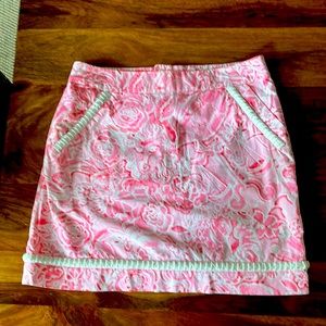 Lilly Pulitzer mini skirt size 4